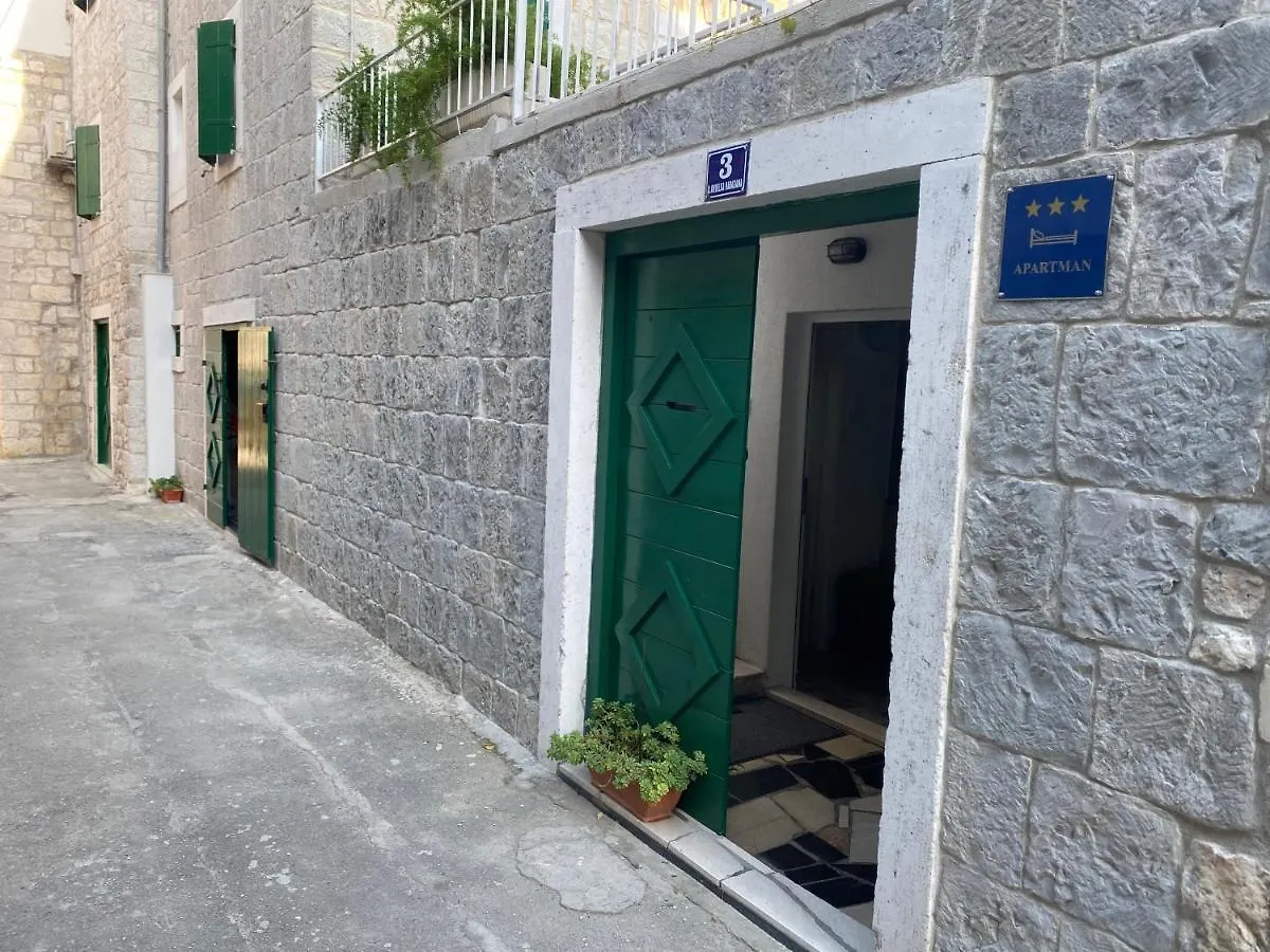 Apartment Stari Dvor Kastela